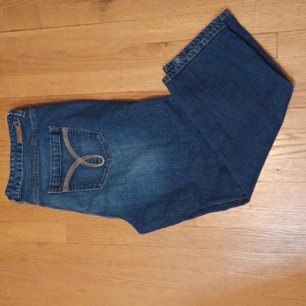 Calvin Klein Jeans Shape Cropped Sz.16/33.Rise11.5" Inseam 24".  EUC!
